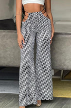 Load image into Gallery viewer, Casual slight stretch geometry batch printing hollow pants