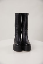 Load image into Gallery viewer, EUR35-EUR39 new two colors thick bottom high-upper stylish boots