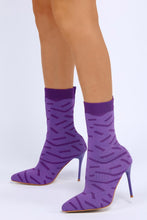 Load image into Gallery viewer, New 3 colors stripe stretch knitted pointed stylish high-heel boots