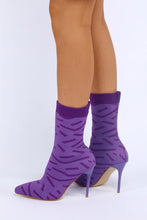 Load image into Gallery viewer, New 3 colors stripe stretch knitted pointed stylish high-heel boots